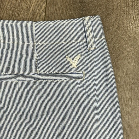Men's American Eagle AEO 30 Small Shorts Pin Stripes Blue White Chino Khakis NWT - Picture 6 of 9